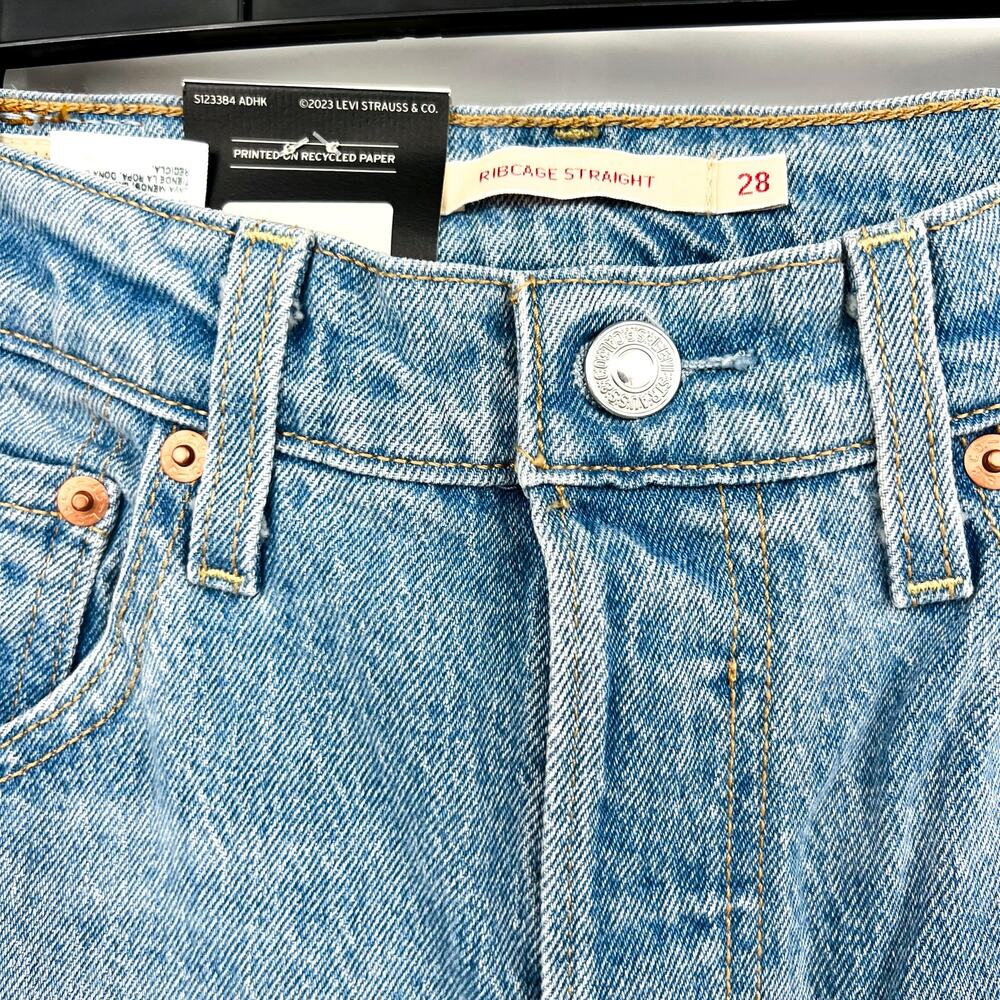 LEVI'S Womens Ribcage Straight Leg Jeans 28x32 Size 6 Light Wash 79078-0010 NWT - Picture 7 of 14